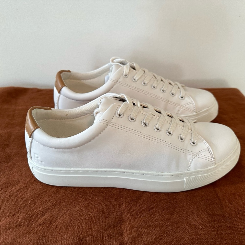 R-Kind Unisex Vegan Leather Trainer | Moon White